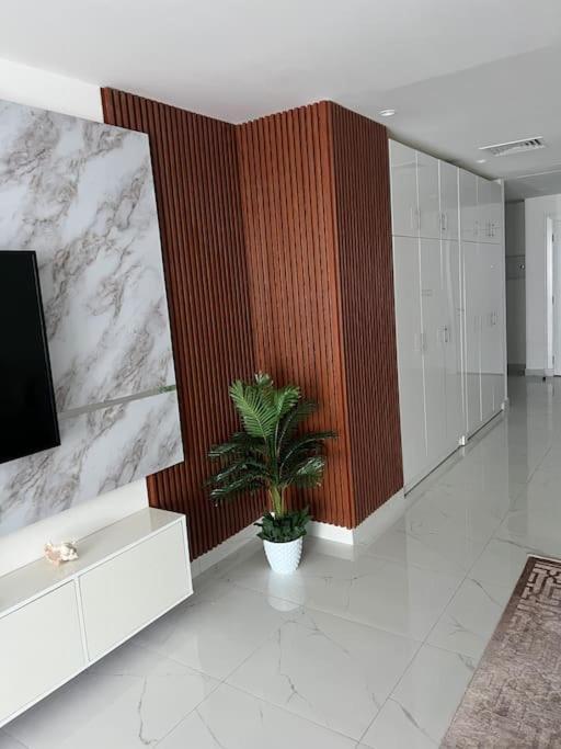 Modern Studio In The Heart Of Аман Екстериор снимка